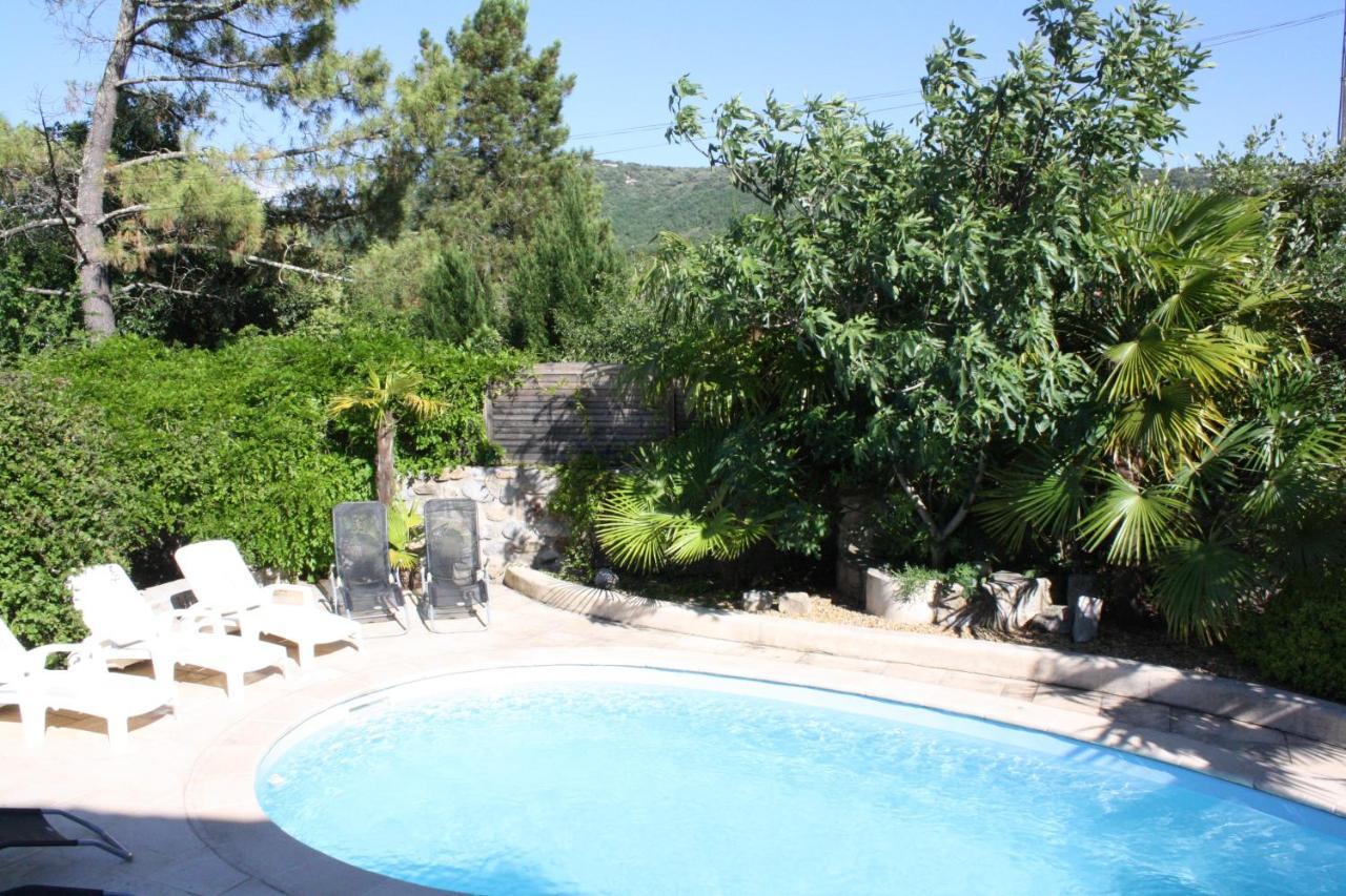L'Avventura Gite Bleu Grospierres Exterior foto